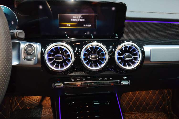 Used Mercedes-Benz GLB 2023 GLB 220 Fashion Model Audio And AC Panel