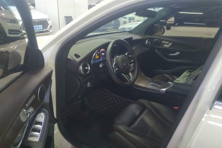 Used Mercedes-Benz GLC 2022 Second Facelift GLC 260 L 4MATIC Luxury Edition