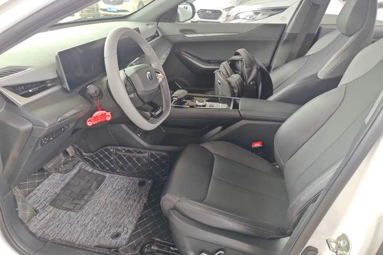 Used CHANGAN Ruicheng PLUS 2023 1.5T DCT Prestige Edition
