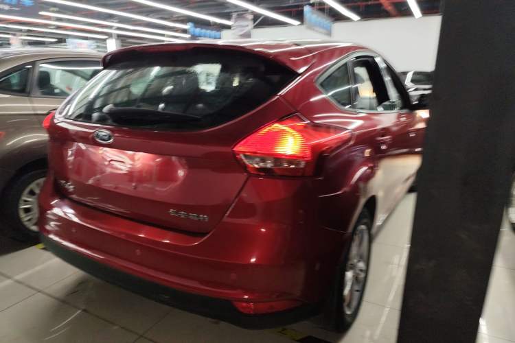 Used Ford Focus 2015 Hatchback 1.6L Manual Comfort Edition