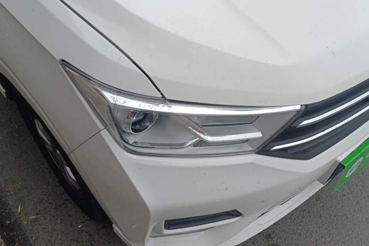 Used Wuling Hongguang 2021 1.5L Facelift S Comfort Version Hydraulic Power Steering LAR Right Front Headlight
