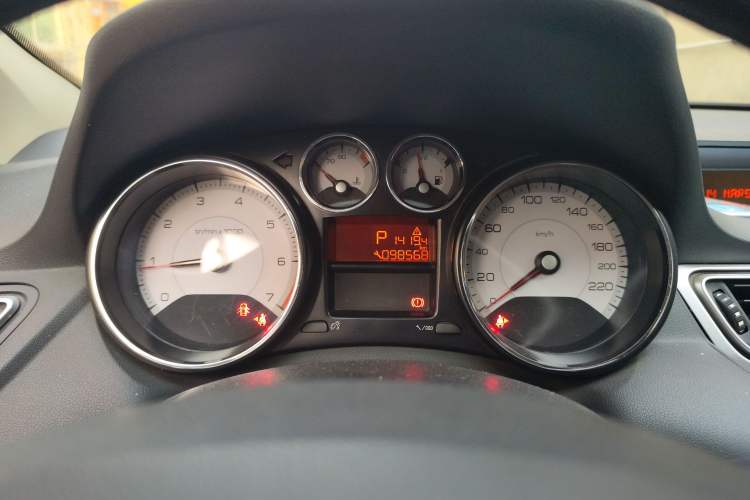 Used Peugeot 308 2013 1.6L Automatic YouShang Model
