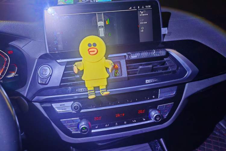 Used BMW X3 2020 xDrive25i M Sport Package Audio And AC Panel