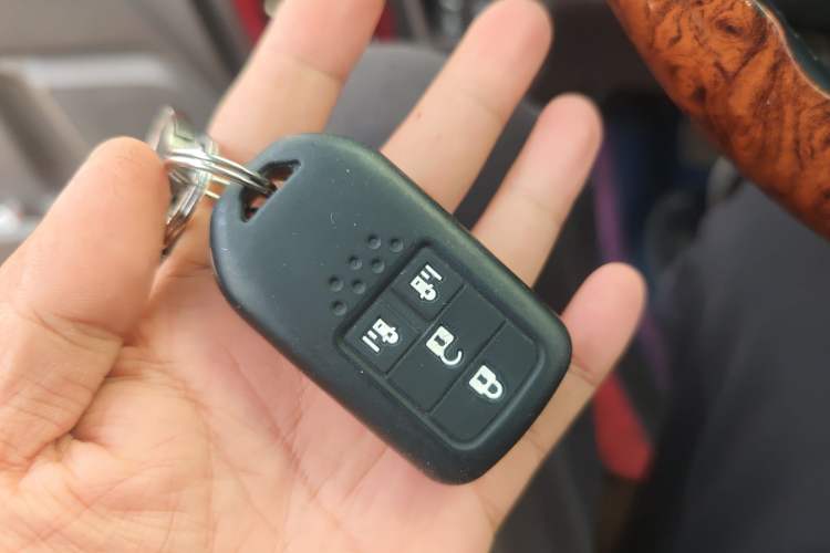 Used Honda Odyssey 2015 2.4L Smart Edition Vehicle Key