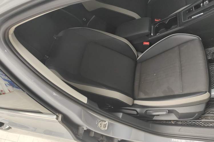 Used Volkswagen Golf 2021 280TSI DSG 30th Anniversary Edition
