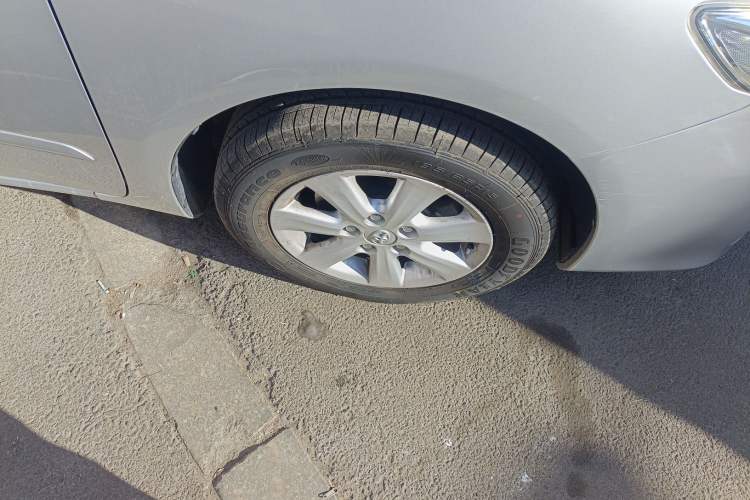 Used Toyota Corolla 2011 1.6L Automatic GL Right Front Wheel Hub