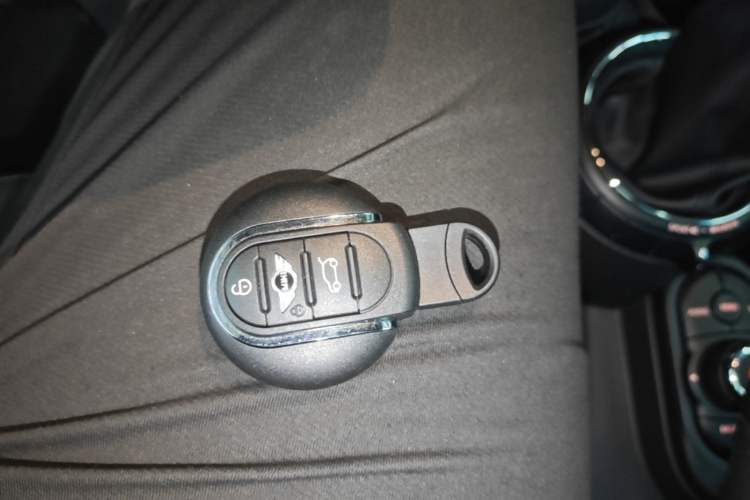 Used MINI 2016 1.5T COOPER
