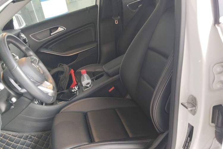 Used Mercedes-Benz GLA 2019 GLA 200 Fashion Model Left Front Seat