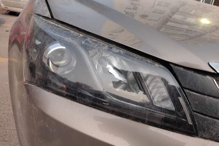 Used Geely Auto Emgrand 2015 Sedan 1.5L Manual - Top Trim Level
