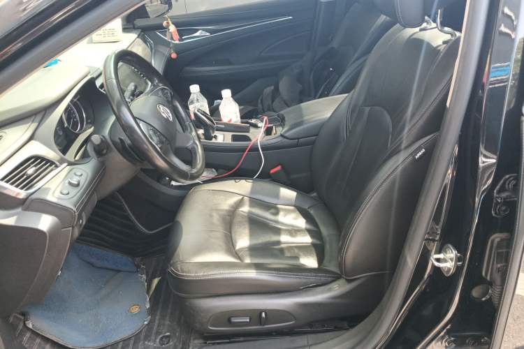 Used Buick LaCrosse 2018 20T Elite Edition Left Front Seat