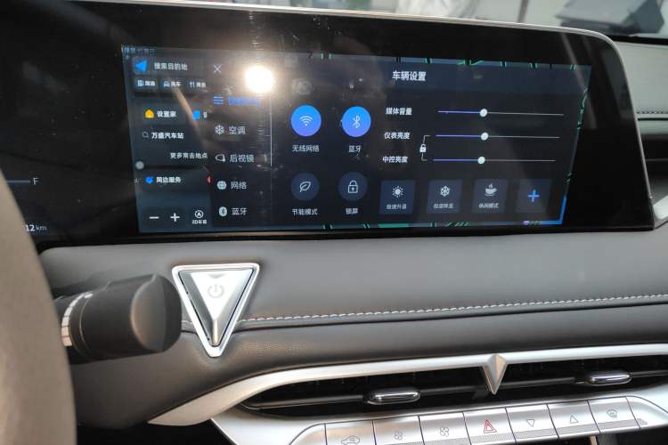 Used Venucia V 2021 260T Idol Edition