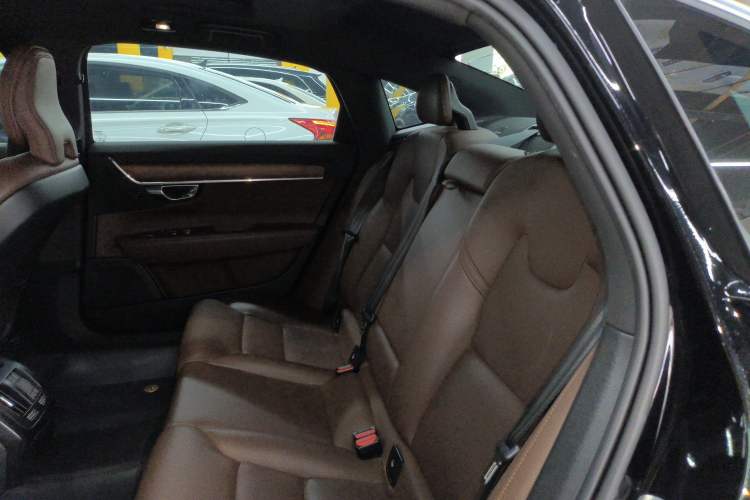 Used Volvo S90 2022 B5 Zhiyi Luxury Edition