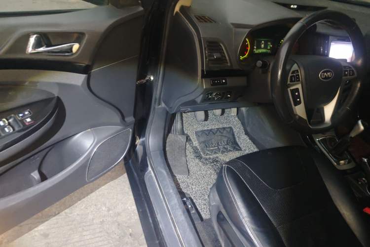 Used BYD Surui 2012 1.5L Manual Luxury Version