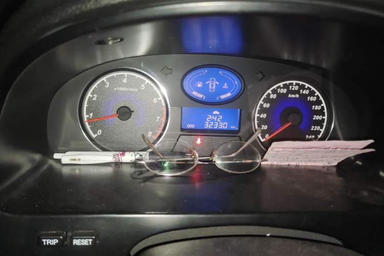 Used Geely Auto Classic Emgrand 2013 Hatchback 1.5L Manual Luxury Model