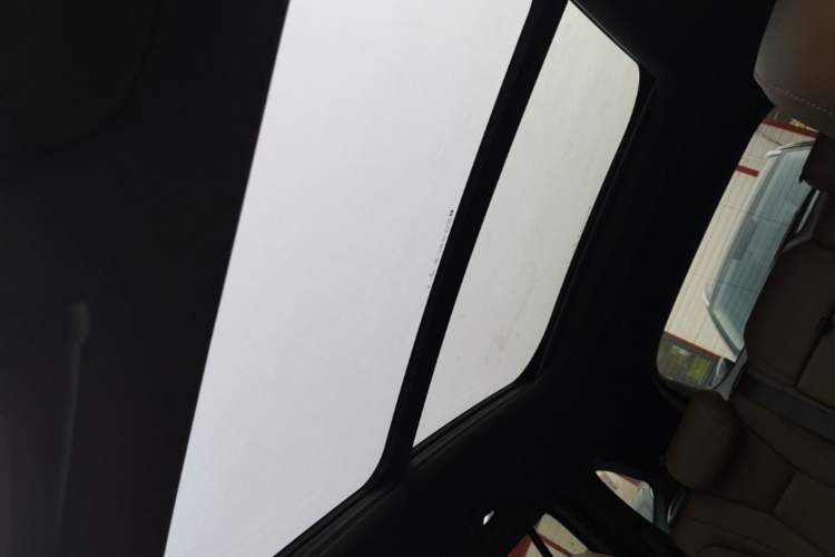 Used Buick Envision 2022 Encore Plus 652T Five-Seat Luxury Model Headliner