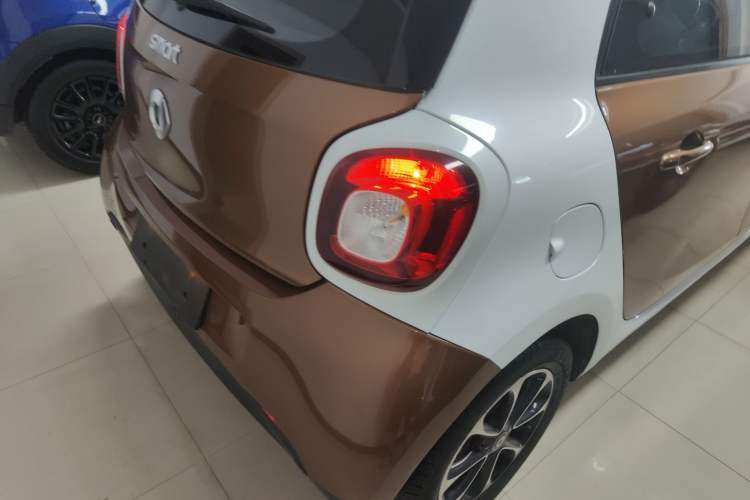 Used smart forfour 2016 1.0L 52 kW Passion Edition