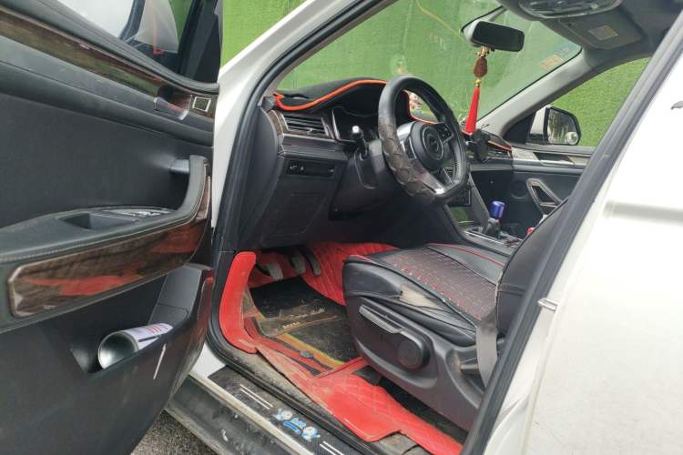 Used Zotye Domy X7 2017 1.8T Manual Luxury Model