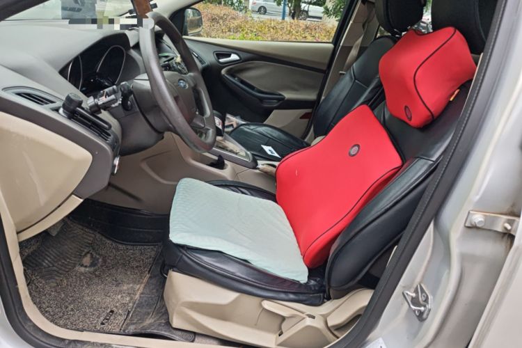 Used Ford Focus 2012 Sedan 1.6L Automatic Comfort Model
