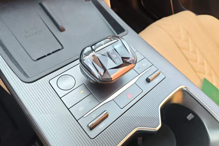 Used BYD Song L DM-i 2024 112 km Beyond Edition
