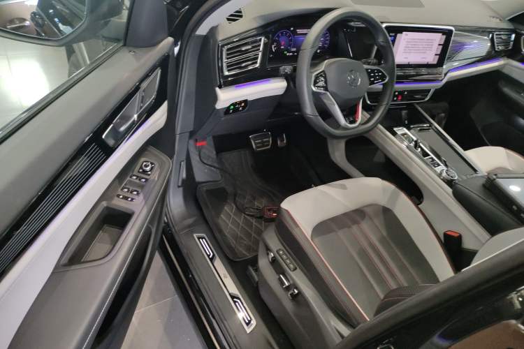 Used Volkswagen Teramont X 2024 380TSI Four-Wheel Drive Longxiang Edition Driver Seat