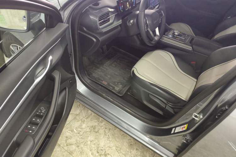 Used BYD Destroyer 05 2024 HONOR Edition DM-i 55KM Luxury Model
