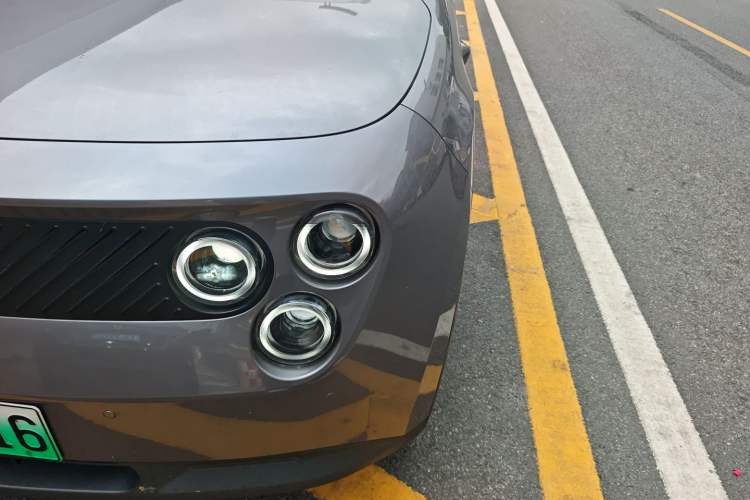 Used firefly firefly 2025 Illuminated Edition
