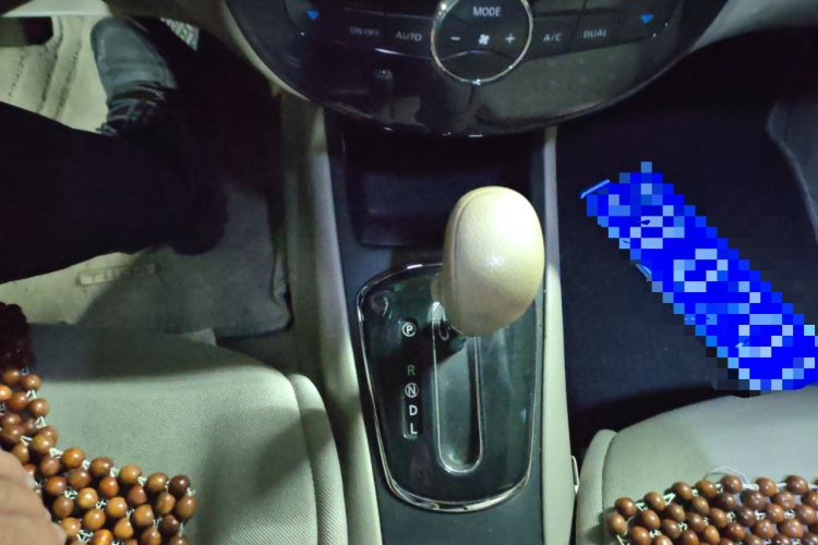 Used Nissan Tiida 2011 1.6L CVT Smart Version