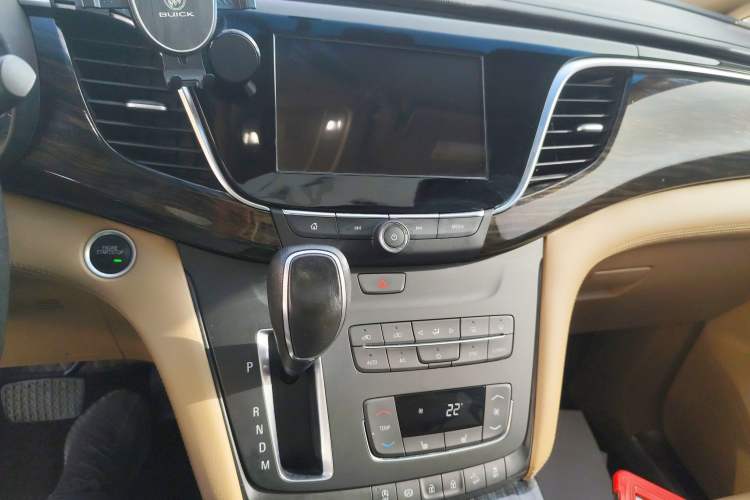 Used Buick GL8 2017 ES 28T Premium Version China V Standard