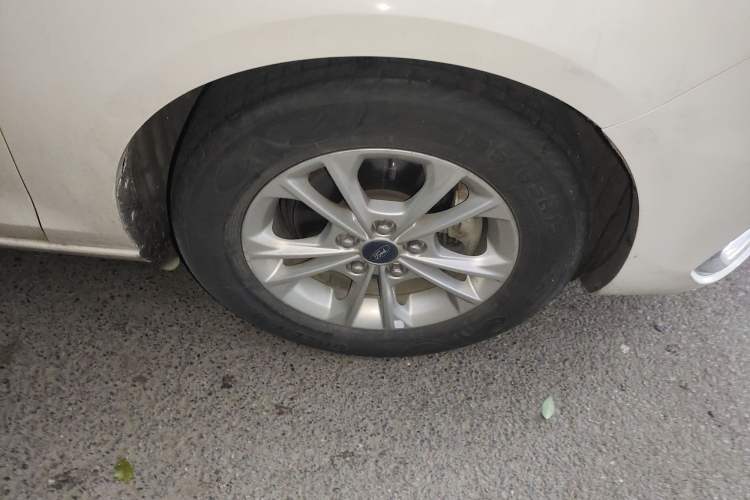 Used Ford Escort 2021 1.5L Automatic Platinum Edition
