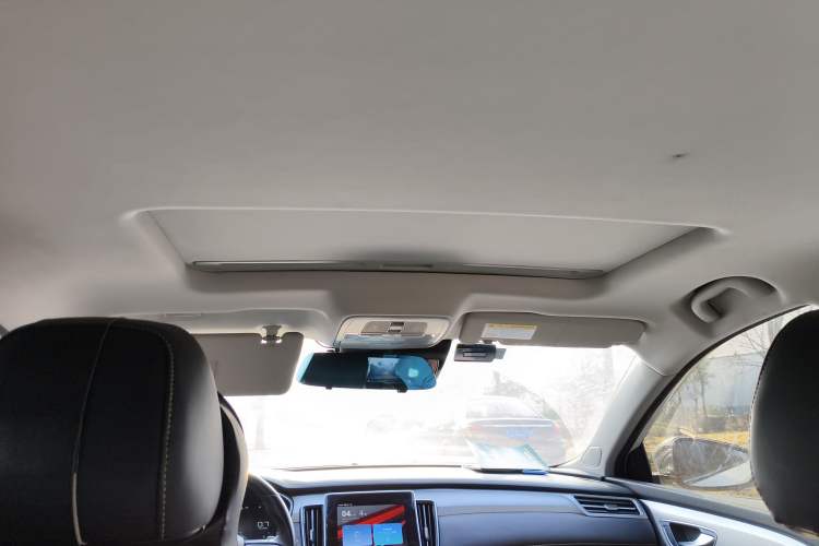 Used Roewe i6 MAX 2020 300TGI Automatic "Swell Cool Smart Drive" Edition