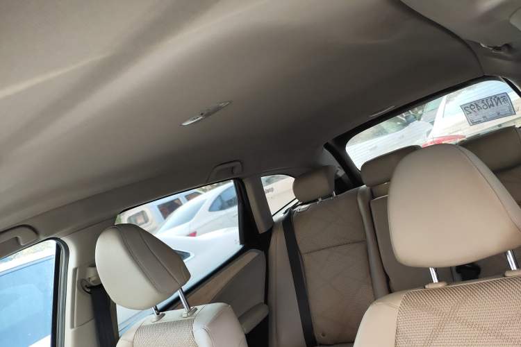 Used Honda Jade 2013 1.8L automatic Comfort version 5 seats