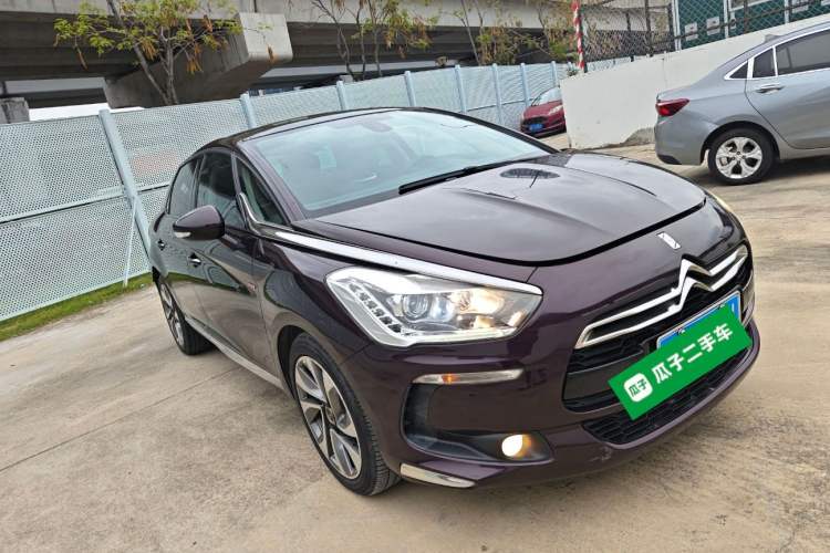 Used DS 5 2014 1.6T Luxury Edition THP200
