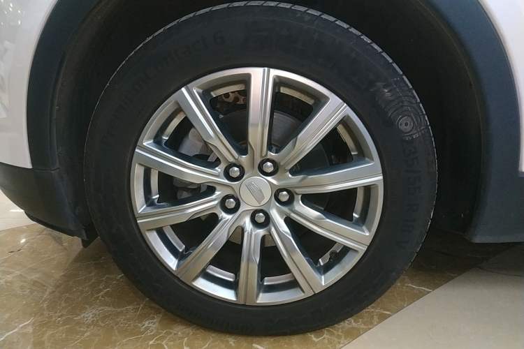 Used Cadillac XT4 2018 28T Two-Wheel Drive Leading Version