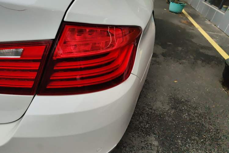 Used BMW 5 Series 2014 528Li Leading Model