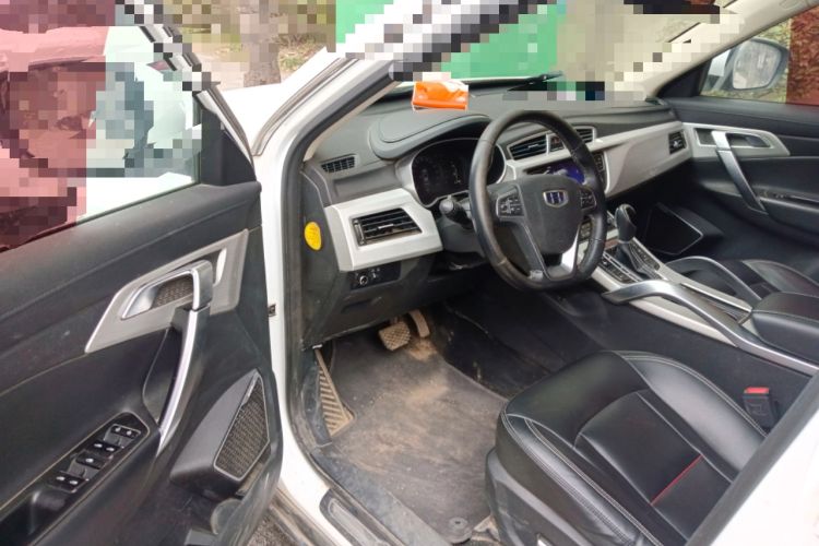 Used Geely Auto Emgrand X7 Sport 2018 1.8TD Automatic Two-Wheel Drive Smart 4G Connected Version Interior 3