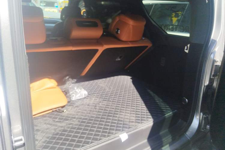 Used Tank 700 New Energy 2024 Hi4-T Extreme Edition Trunk