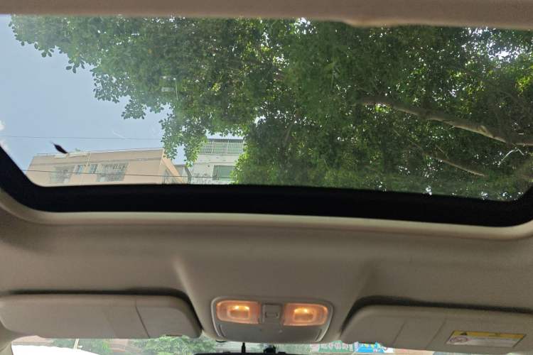 Used Dongfeng Fengon 580 2016 1.8L Manual Comfort Model Headliner