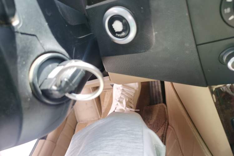 Used BMW 5 Series 2010 520Li Luxury Model
