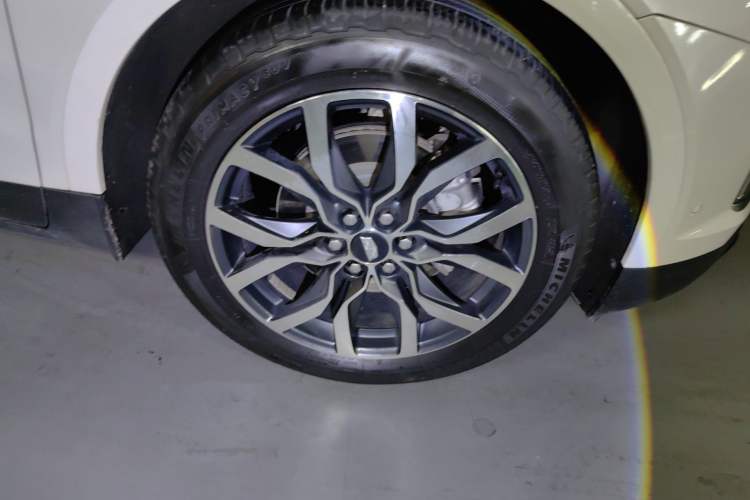Used Cadillac XT5 2021 2.0T Four-Wheel-Drive Platinum Edition Right Front Wheel Hub
