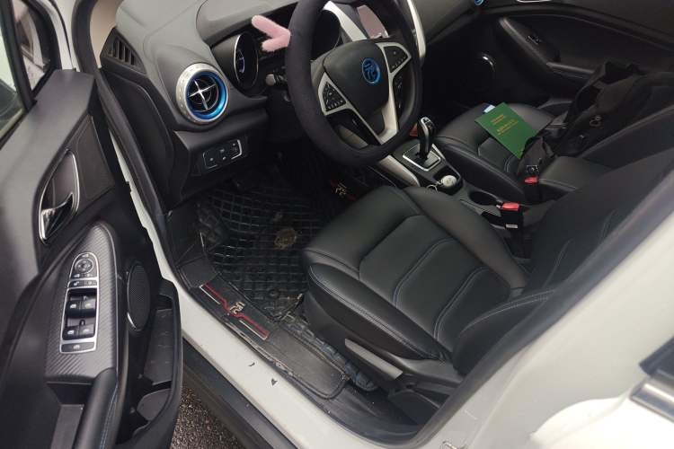 Used BYD Yuan New Energy 2018 EV360 Smart Connect Cool Edition Driver Seat