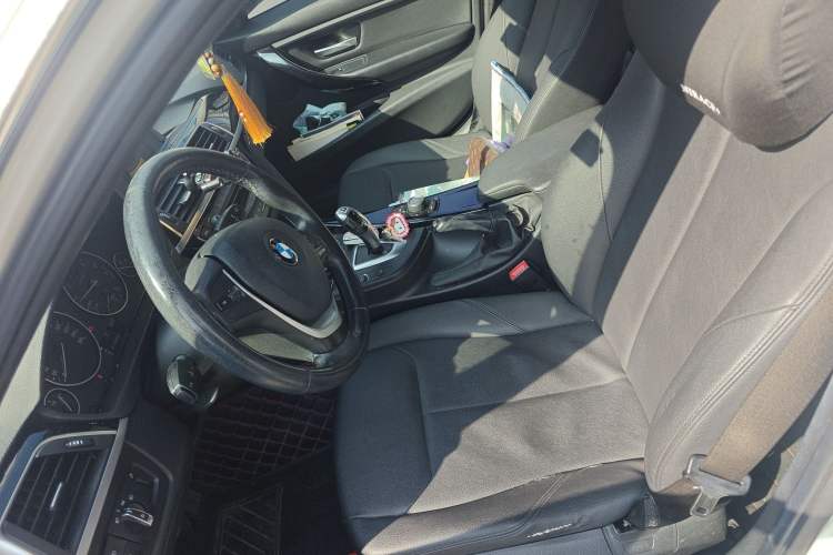 Used BMW 3 Series 2016 320Li Ambition Model