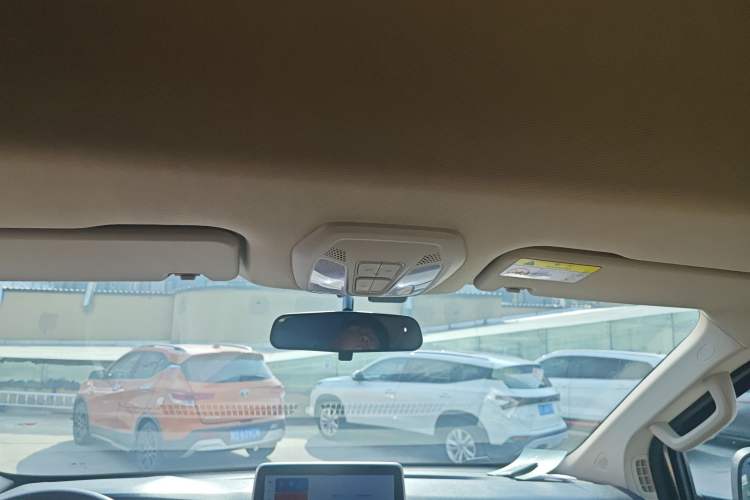 Used Iveco Fidato 2023 C33 Passenger Van 2.0T 110 kW Manual Transmission Starlight Edition High Roof Headliner