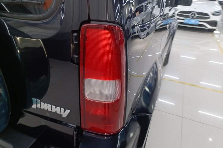 Used Suzuki Jimny 2012 1.3 AT JLX Navigation Edition