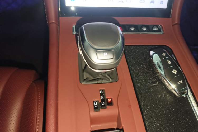 Used Hongqi H5 2023 2.0T Automatic Smart Connect Flagship Edition