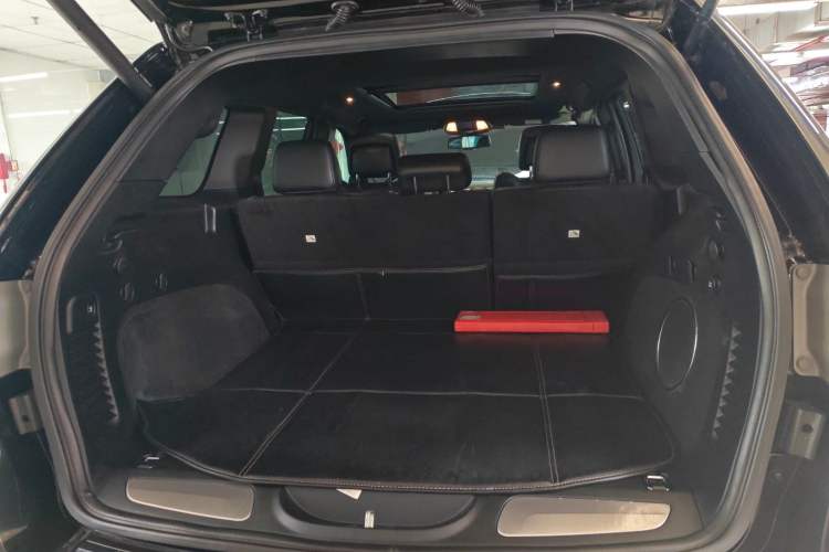 Used Jeep Grand Cherokee 2016 3.0L Comfort Navigation Edition Trunk