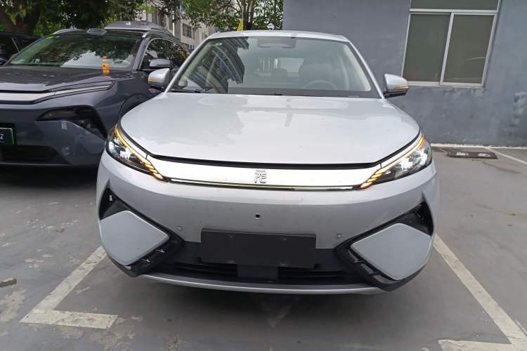 Used BYD Yuan PLUS 2025 Intelligent Driving Version 510 km Leading Edition Front