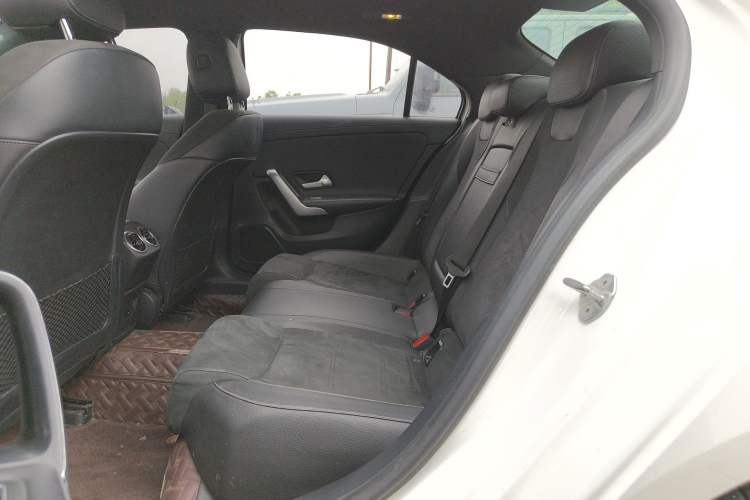 Used Mercedes-Benz A-Class 2021 A 200 L Sport Sedan Fashion Model
