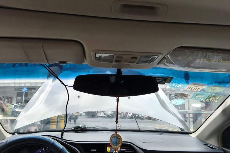 Used Honda Crider 2013 1.8L automatic luxury edition