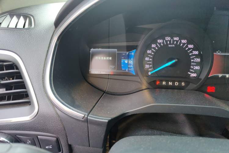 Used Ford Edge 2018 EcoBoost 245 Two-Wheel-Drive Titanium 7-Seater China VI Standard
