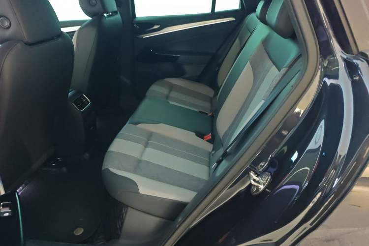 Used Volkswagen ID.4 CROZZ 2025 Pure Edition Left Rear Seat